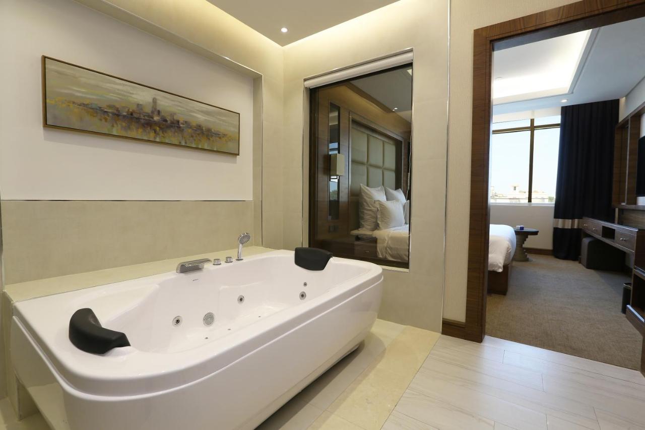 Weekend Hotel Sari Dżedda Zewnętrze zdjęcie